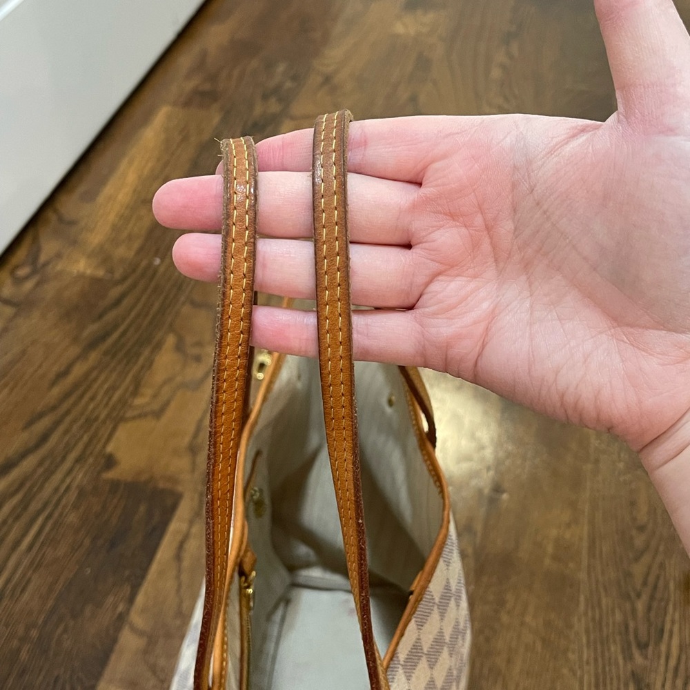 Louis Vuitton Neverfull w/ Pochette - Picture 9 of 11